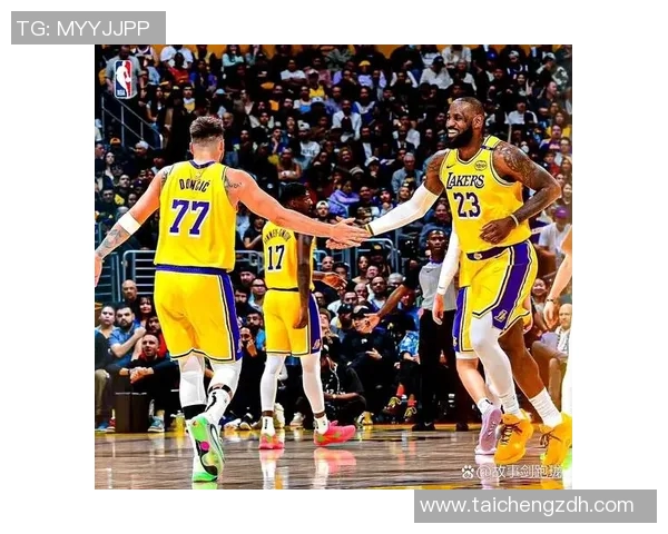 明日湖人战灰熊伤病:里夫斯、八村塁等四人继续缺席 明日湖人战灰熊伤病:里夫斯、八村塁等四人继续缺席