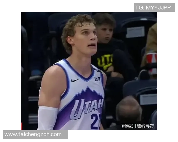 爵士上半场三分12中1&黄蜂命中16记三分，爵士落后39分